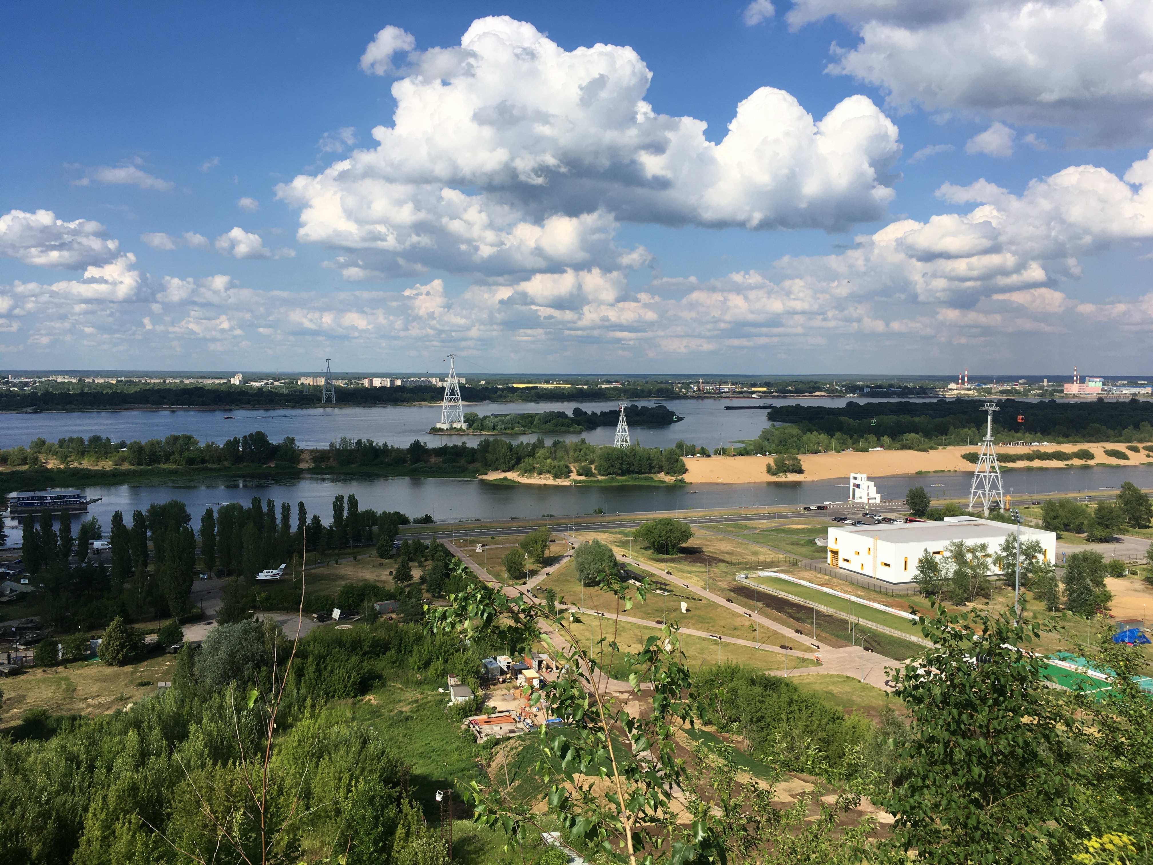 Дорогу на дамбе Гребного канала начали ремонтировать в Нижнем Новгороде - фото 1