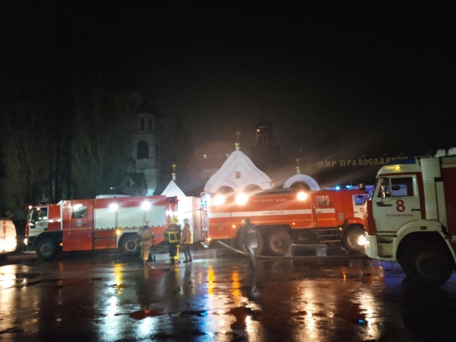 Церковь Татианы Великомученицы горела ночью на Автозаводе - фото 1