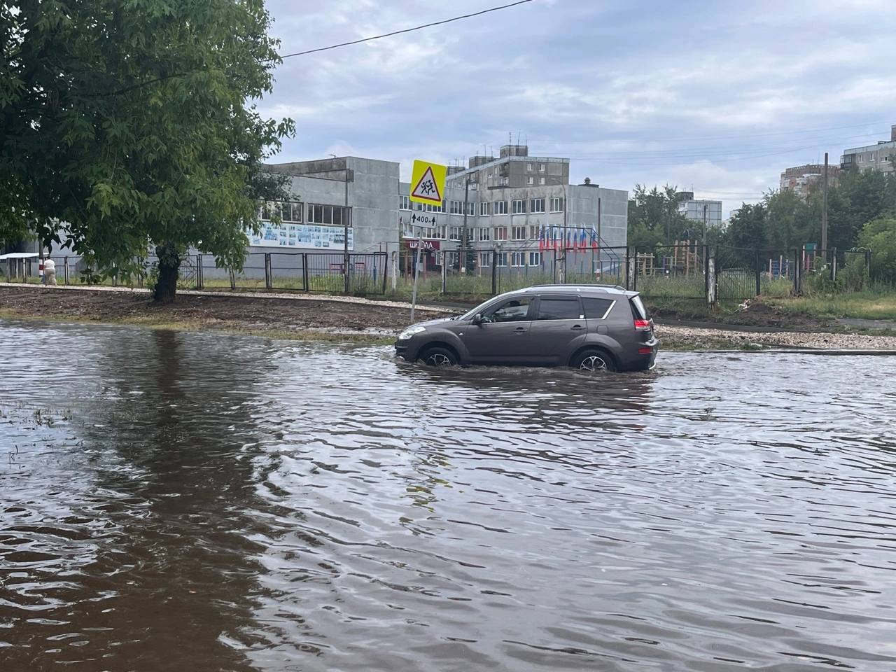 Нижегородские коммунальщики перешли на усиленный режим работы из-за ливня - фото 4