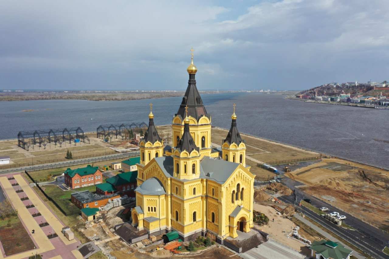 Строительство дороги на Стрелке в Нижнем Новгороде завершено на 97% - фото 1