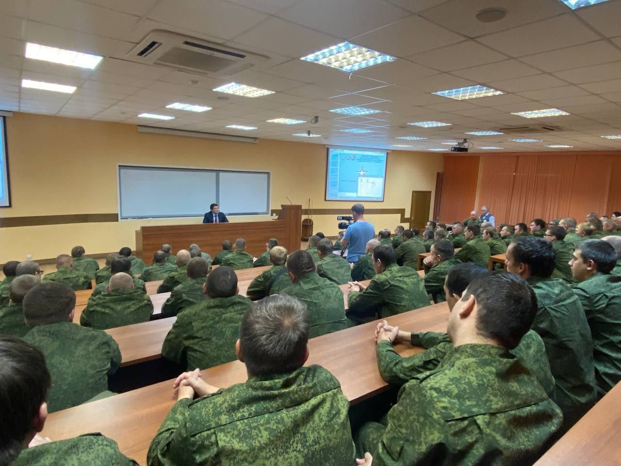 Мобилизованные нижегородцы получат наборы необходимого в центре сбора Костромы - фото 1
