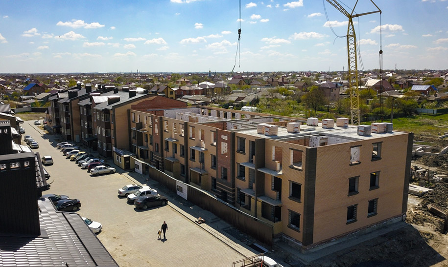 Застройщик «Юг-Сервис» объявил старт продаж в 8 и 9 секциях батайского ЖК «Артемовский квартал»